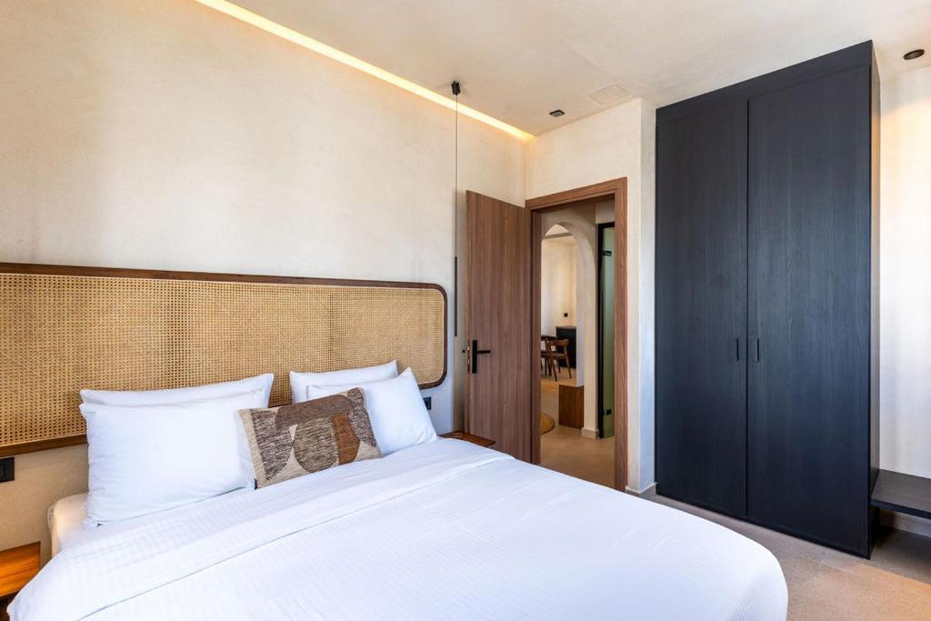 الشقق الفندقية Agios Georgios في  Peranosa The Residency المظهر الخارجي الصورة
